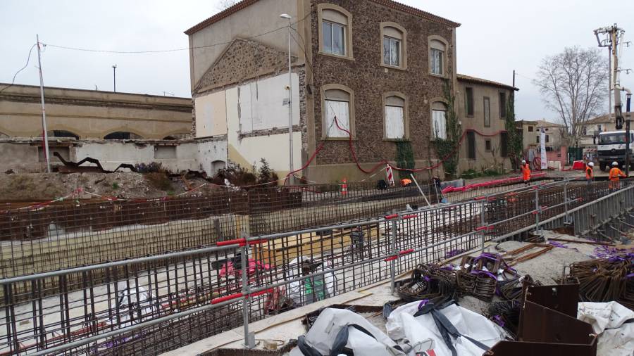 Agde - Suppression du passage à niveau à Agde : poursuite des travaux