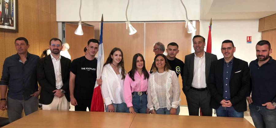 Bessan - Andréa, Solène, Emma, Valentin et Théo élus nouveaux représentants de la jeunesse