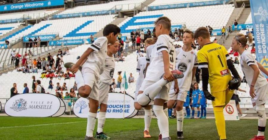 Football Agde - L'élite du foot fait escale à Agde pour la 13ème édition de la Champion's Cup !