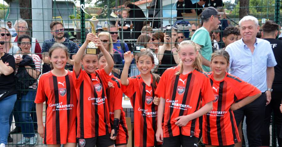 Football Agde - Les féminines U11 du RCO Agde remportent la Girls Cup 2023 de football