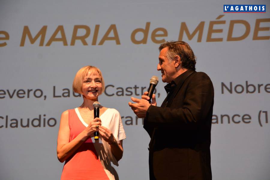 Cap d'Agde - Entretien avec Maria De Medeiros, actrice dans Pulp Fiction !