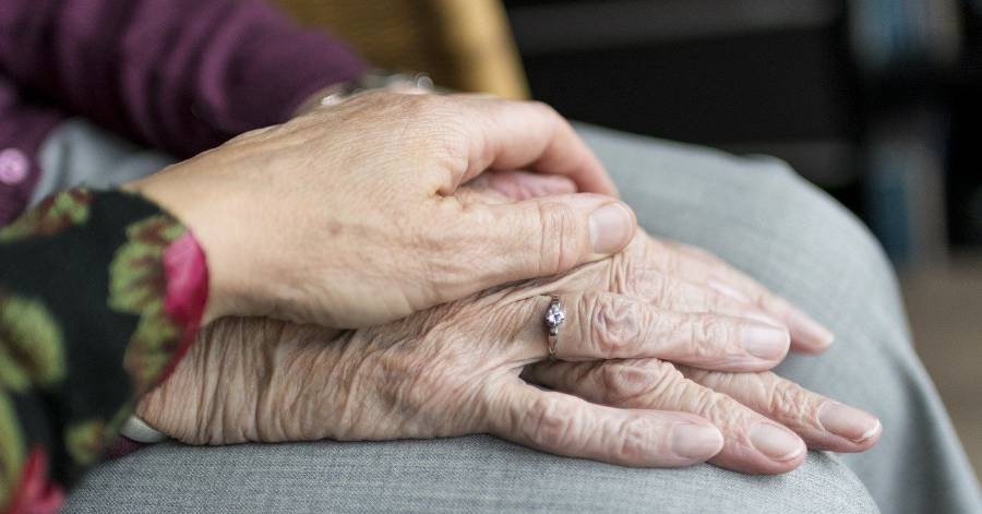 Vias - Personnes vulnérables inscrivez-vous sur le registre du CCAS de Vias