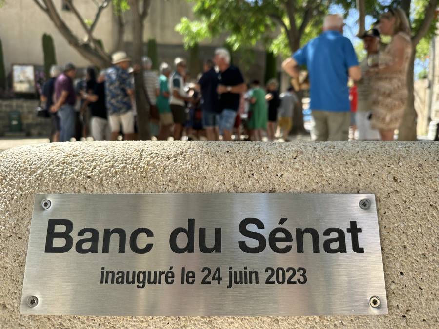 Portiragnes - Le banc du Sénat a été inauguré à Portiragnes