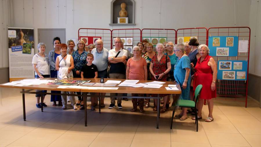 Bessan - Une première exposition de mandalas réussie pour la bibliothèque Renée Petit