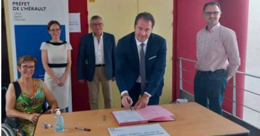 Florensac - La ville de Florensac signe la charte de lutte contre la cabanisation