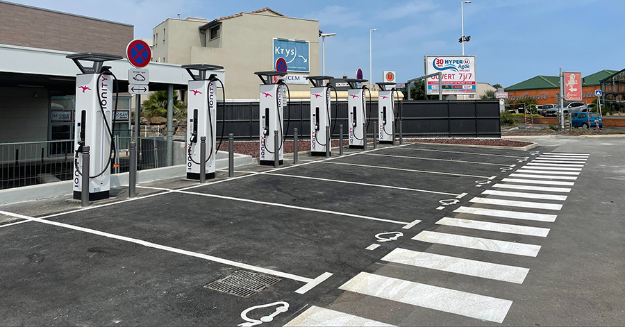 Agde - Une nouvelle station de recharge sur le parking de l'Hyper U