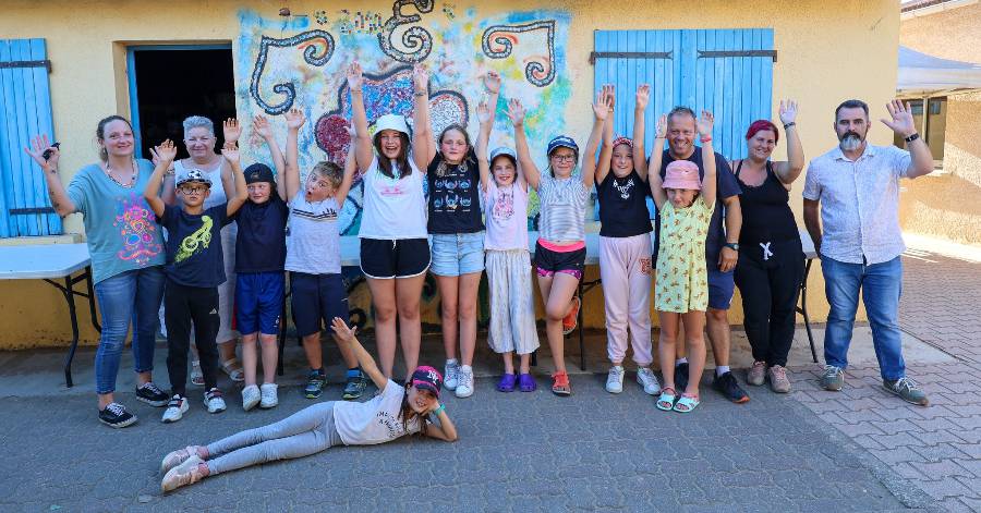 Vias - La ville a accueilli un groupe de 10 enfants de la Ville de Châtel !