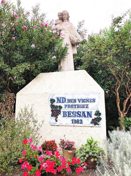 Bessan - Honorée pour l'Assomption, Notre Dame des Vignes protège Bessan et son vignoble