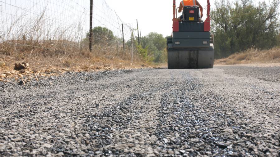 Bessan - Le plan municipal pluriannuel de réhabilitation des chemins viticoles a repris