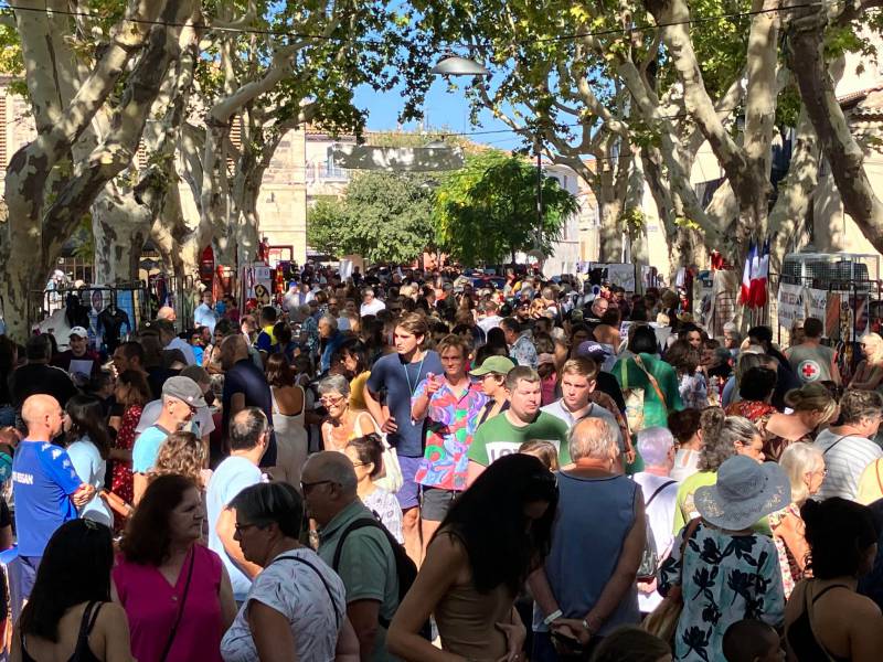 Bessan - Vif succès du forum des associations locales sur une Promenade noire de monde