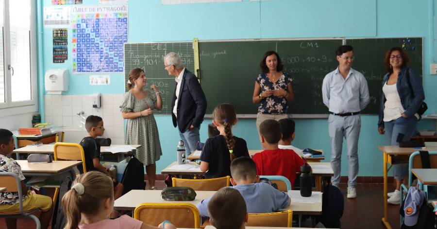 Pézenas - Les élus en visite dans les écoles pour la rentrée