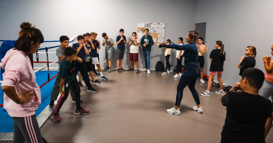 Vias - Initiation à la boxe anglaise au sein de la Halle des Sports Jean Raynaud