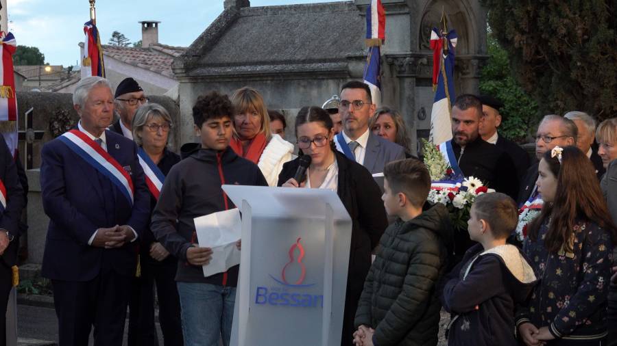 Bessan - Les commémorations de novembre débutent avec le dépôt de gerbe de Toussaint