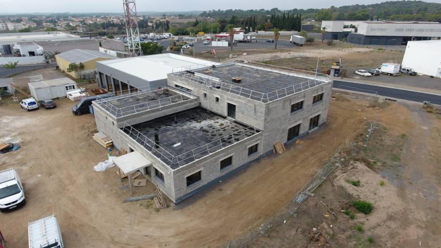 Bessan - La caserne des pompiers mieux visible avec l'avancée du chantier de construction