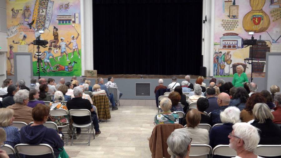 Bessan - Le Théâtre illustré redémarre une saison de pièces théâtrales à la salle des fêtes