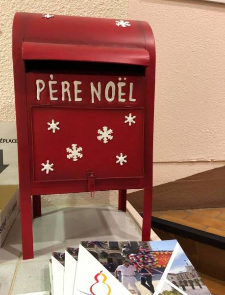 Bessan - Avec la foire en centre-ville, la boite aux lettres au Père Noël revient pour les fêtes