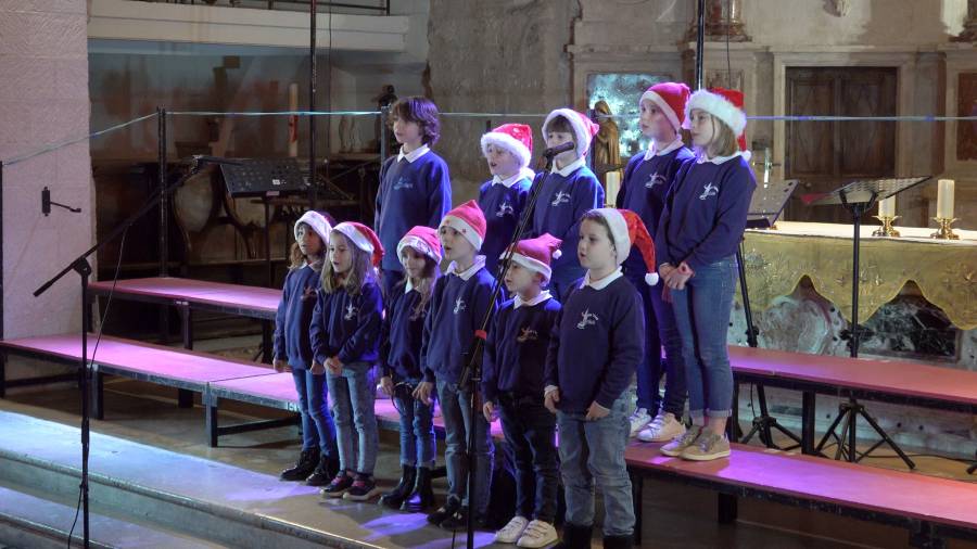 Bessan - Les chants de Noël résonnent avec la Tucarella et ses invités en l'église Saint-Pierre