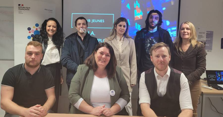 Agde - L'agence France Travail Agde encourage l'Emploi des Jeunes dans le Numérique.