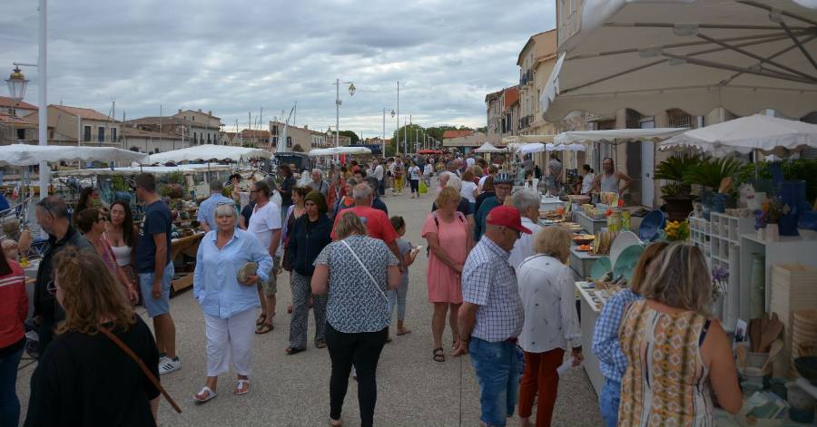 Marseillan - Vif succès pour le Marché des Potiers à Marseillan