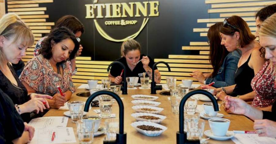 Bessan - Des visites guidées pour découvrir l'histoire et le savoir-faire des cafés Etienne