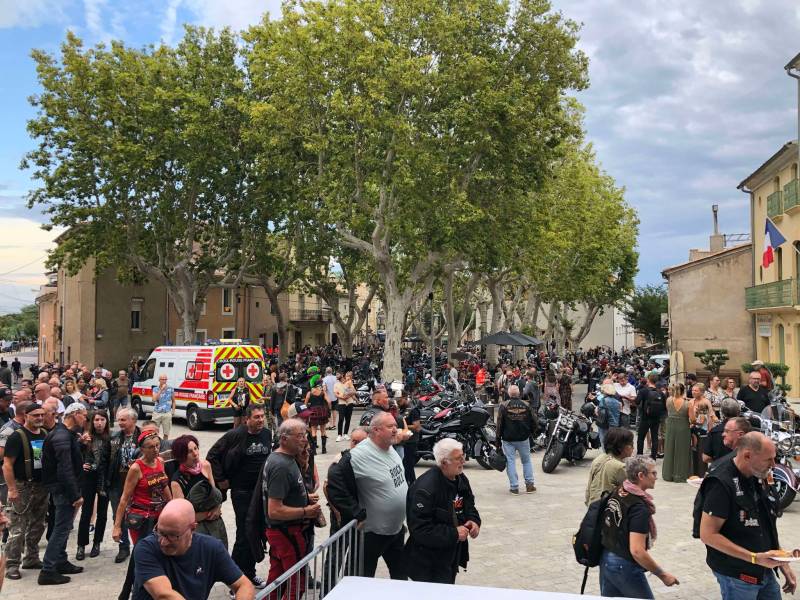 Bessan - Rutilantes deux roues et Brescoudos ne sont pas passés inaperçus en centre-ville