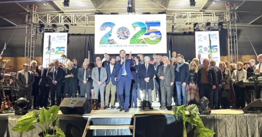 Bessan - Les vœux de l'agglo Hérault Méditerranée sur le thème de l'eau à la halle de sport