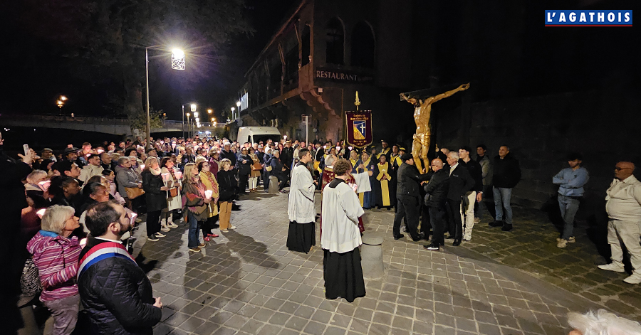 Agde - Une ferveur intacte pour la procession du Saint-Christ