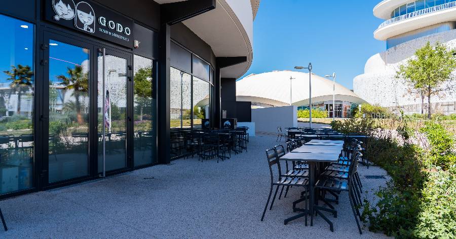 Cap d'Agde - Immersion dans l'univers vibrant du quartier Iconic