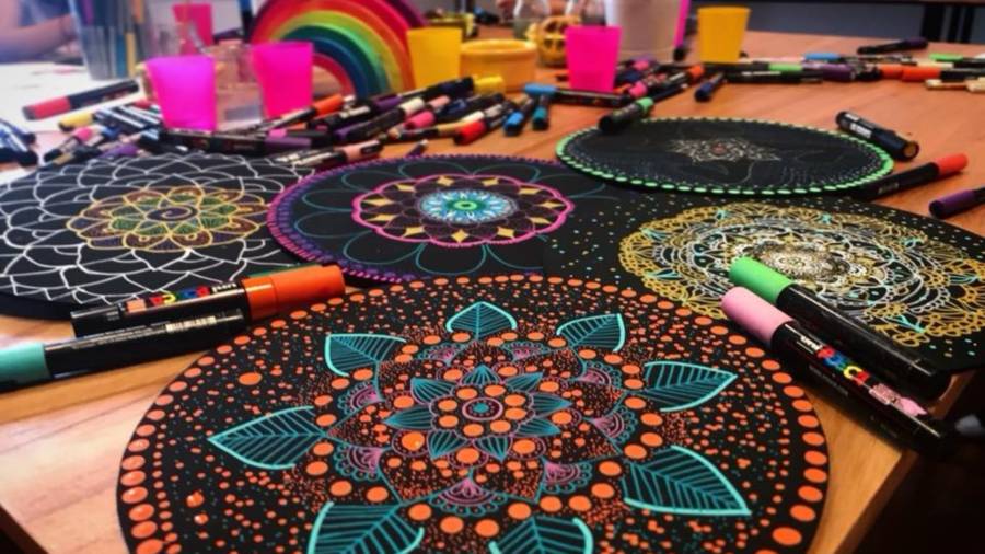 Bessan - Un premier salon Créatuque autour des arts créatifs àla salle des fêtes Aimé-Péret
